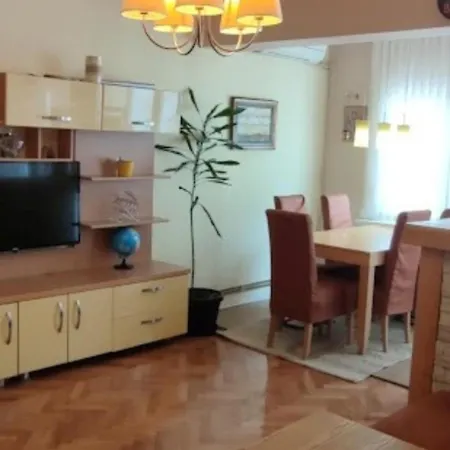Apartment Mona22